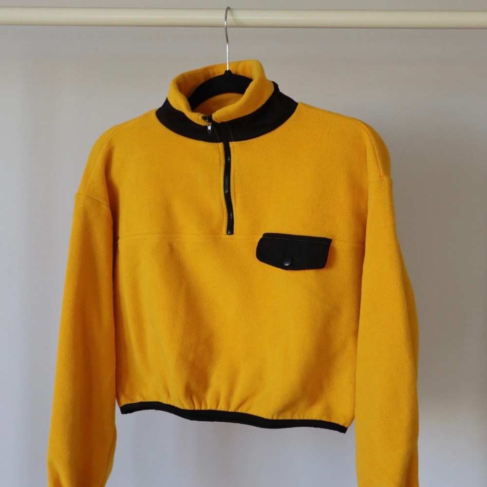 Cropped Quarter Zip Fleece